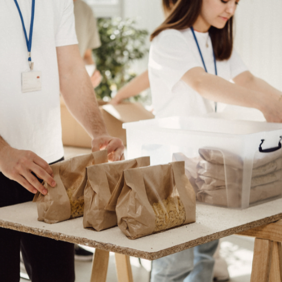 Participación en mercadillo solidario de Cofares 6